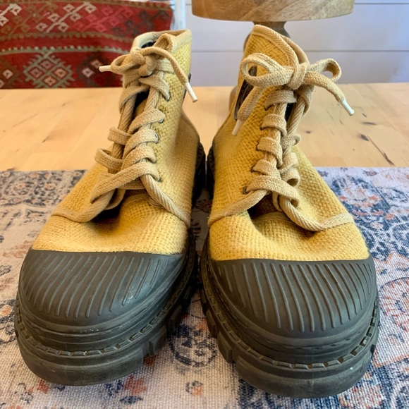 French Veritable Pataugas Canvas High Top Yellow Boots Women’s 11 - Picture 2 of 14